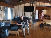 Ismo ensin, muut perässä