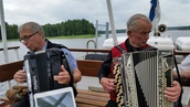Matti ja Antti soittaa omia soolojaan...